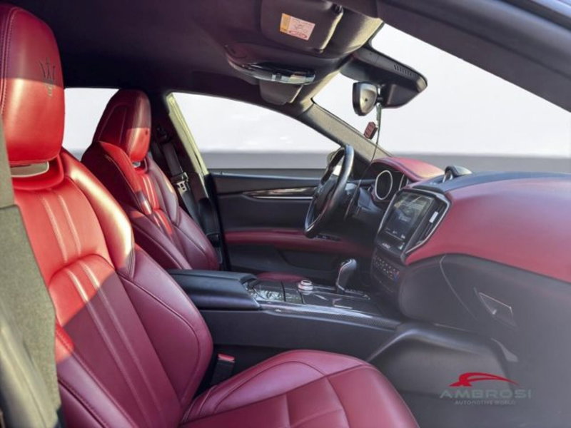 Maserati Ghibli usata a Perugia (12)