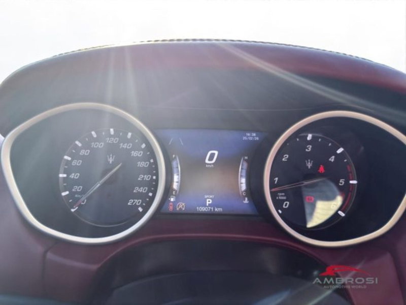 Maserati Ghibli usata a Perugia (13)