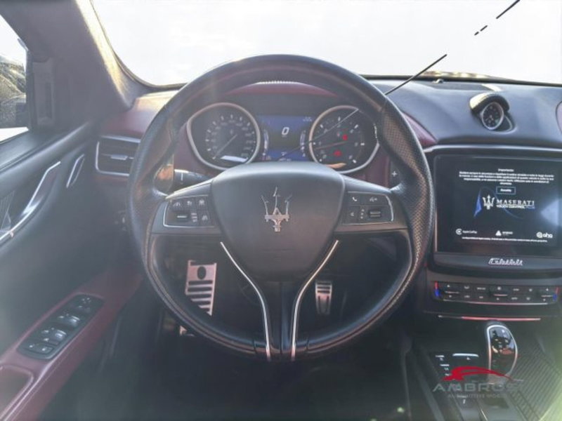Maserati Ghibli usata a Perugia (14)