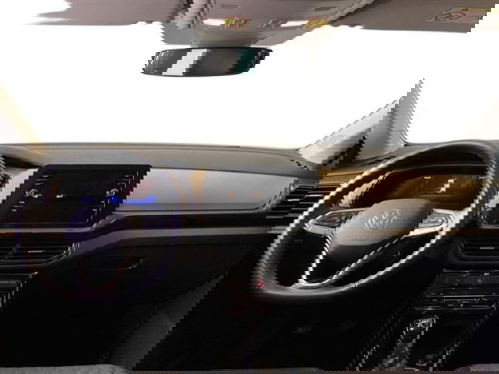 Volkswagen T-Cross usata a Como (9)