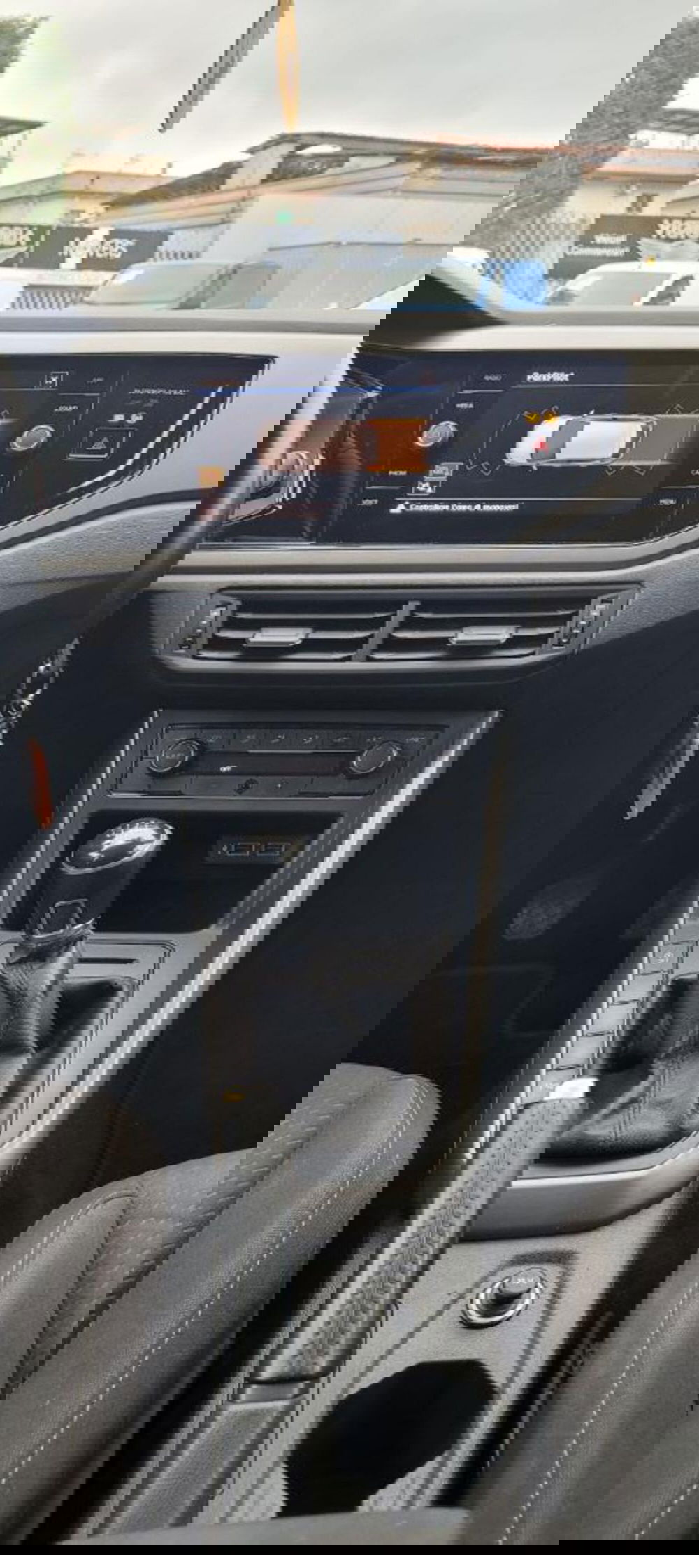 Volkswagen Polo usata a Napoli (9)