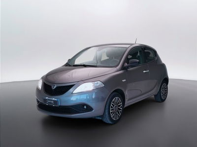 Lancia Ypsilon 1.0 FireFly 5 porte S&amp;S Hybrid Ecochic Gold del 2020 usata a Mosciano Sant'Angelo