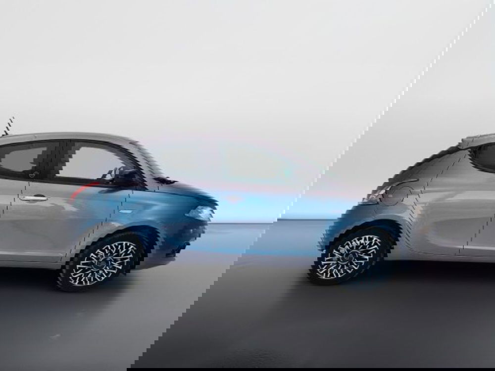 Lancia Ypsilon usata a Teramo (7)