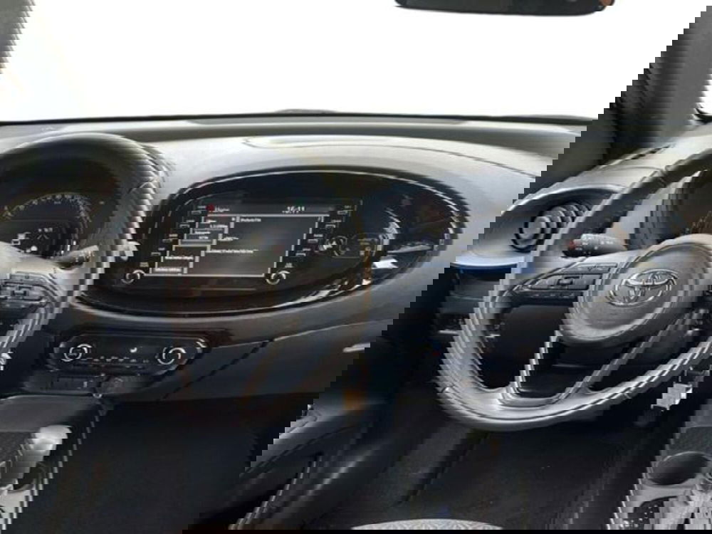 Toyota Aygo X usata a Vercelli (10)