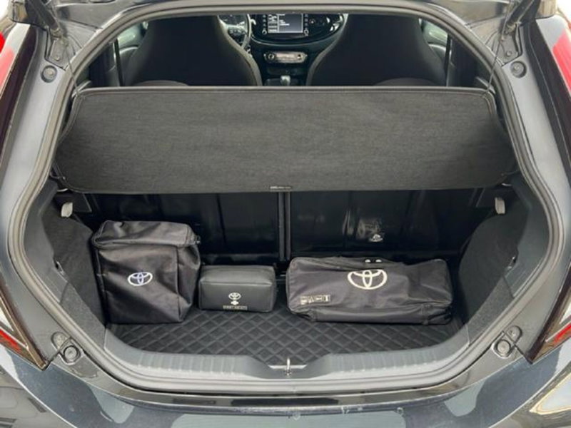 Toyota Aygo X usata a Vercelli (11)