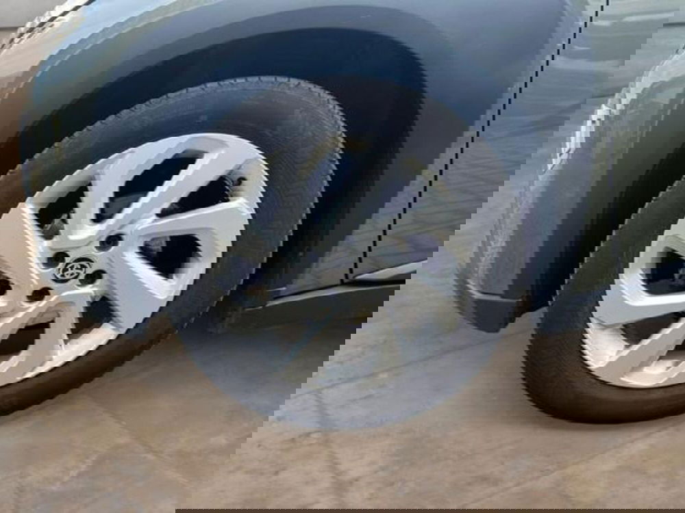 Toyota Aygo X usata a Vercelli (15)