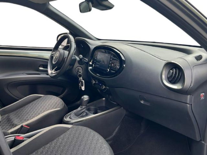 Toyota Aygo X usata a Vercelli (6)