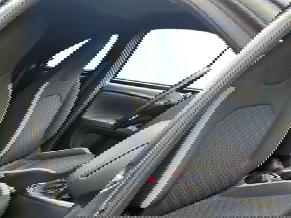 Toyota Aygo X usata a Vercelli (7)