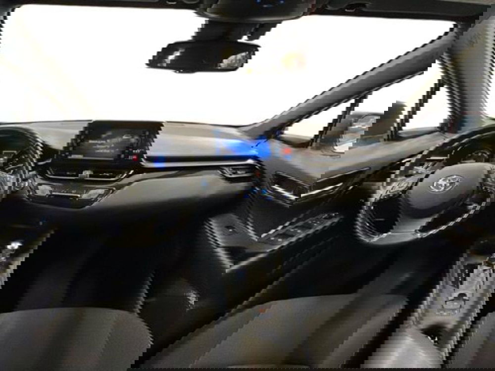 Toyota Toyota C-HR usata a Vercelli (9)