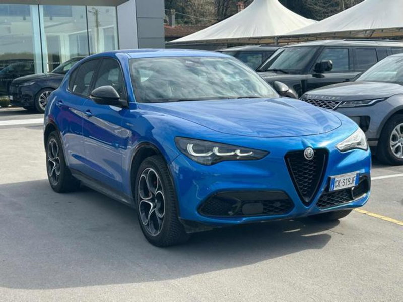 Alfa Romeo Stelvio usata a Lucca (2)