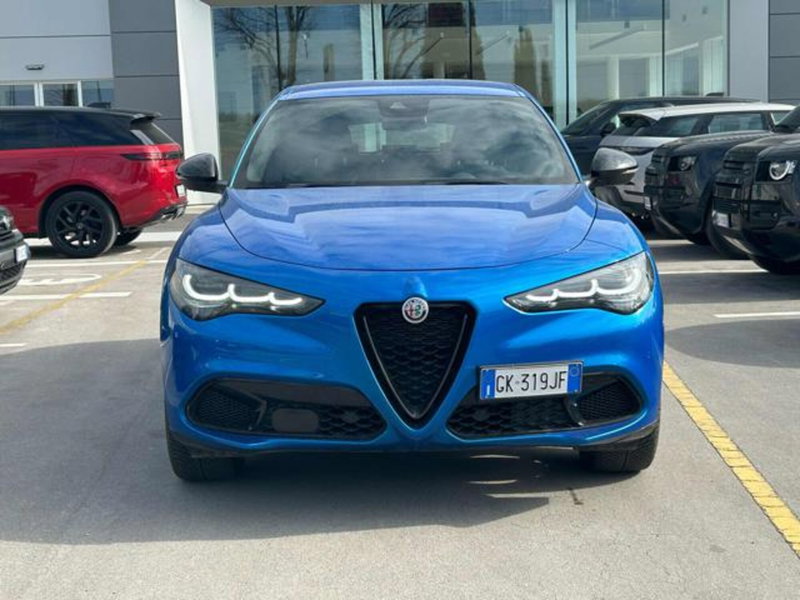 Alfa Romeo Stelvio usata a Lucca (3)