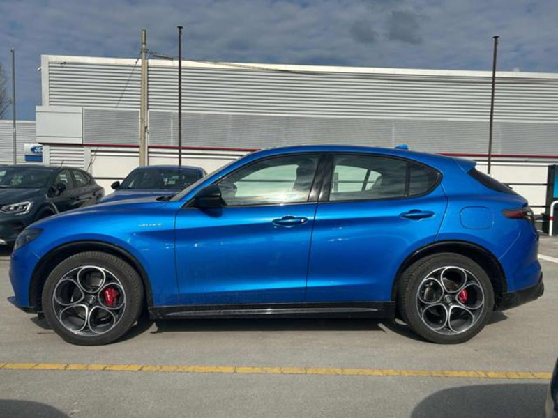 Alfa Romeo Stelvio usata a Lucca (4)