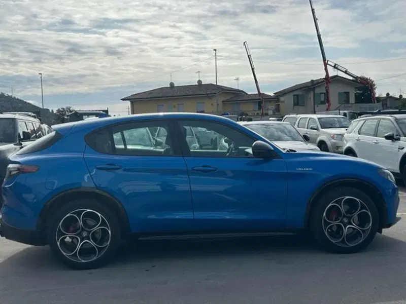 Alfa Romeo Stelvio usata a Lucca (5)