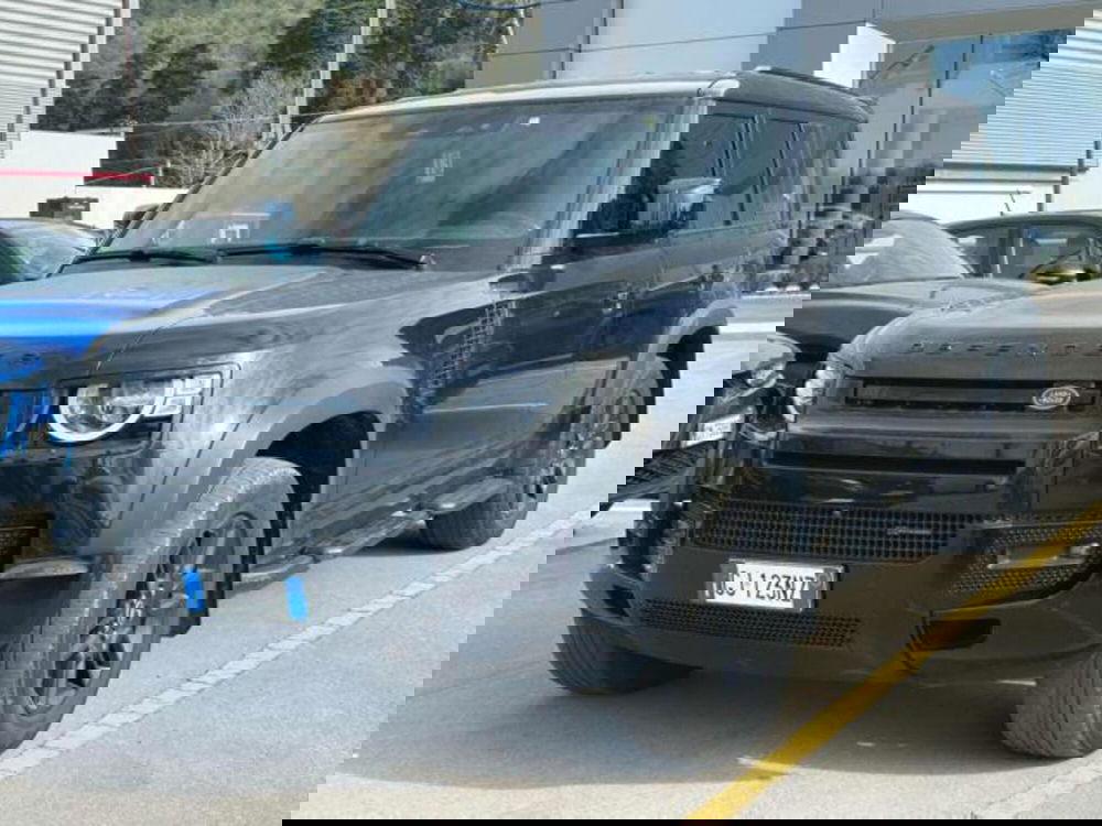 Land Rover Defender usata a Lucca