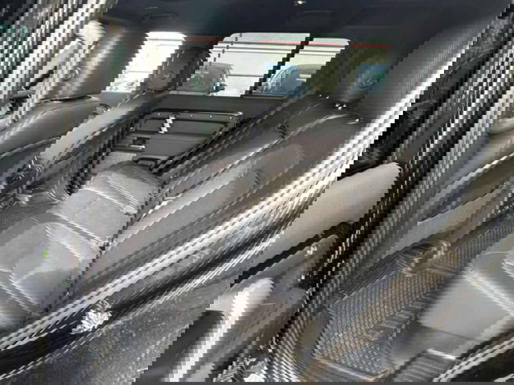 Land Rover Defender usata a Lucca (10)