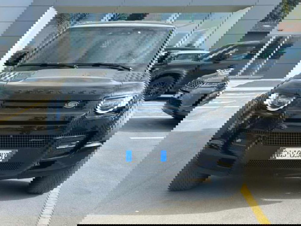 Land Rover Defender usata a Lucca (3)