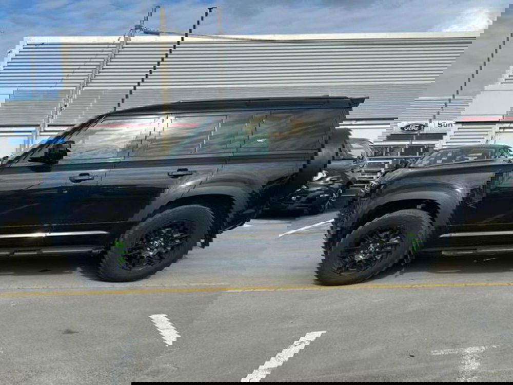 Land Rover Defender usata a Lucca (4)