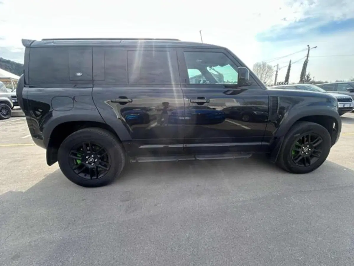 Land Rover Defender usata a Lucca (5)