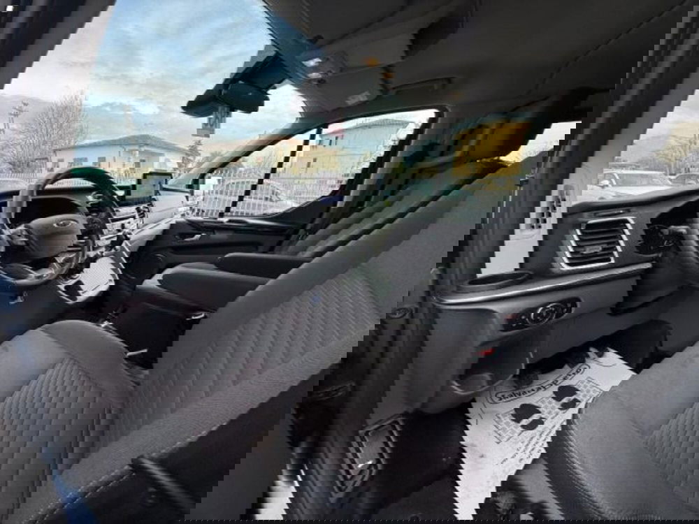 Ford Tourneo Custom usata a Lucca (10)