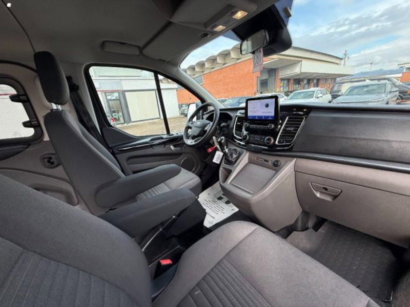 Ford Tourneo Custom usata a Lucca (12)