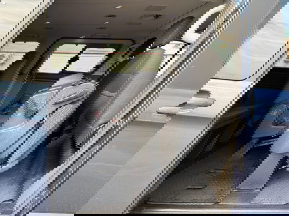 Ford Tourneo Custom usata a Lucca (13)