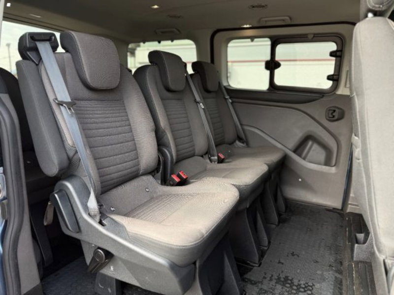 Ford Tourneo Custom usata a Lucca (14)