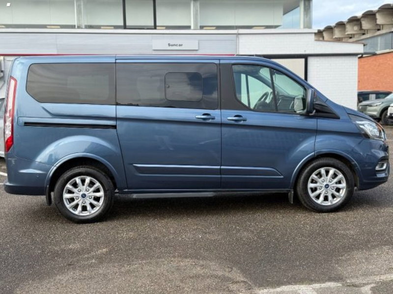 Ford Tourneo Custom usata a Lucca (4)
