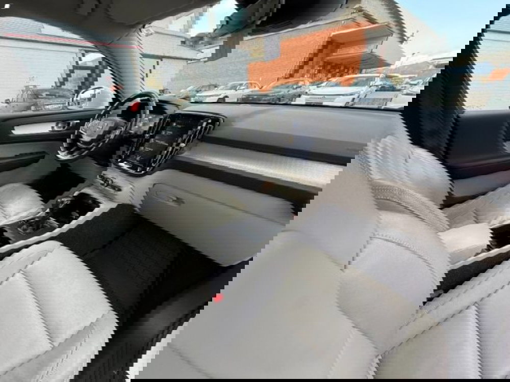 Volvo XC40 usata a Lucca (10)