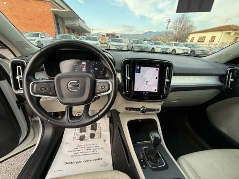 Volvo XC40 usata a Lucca (14)