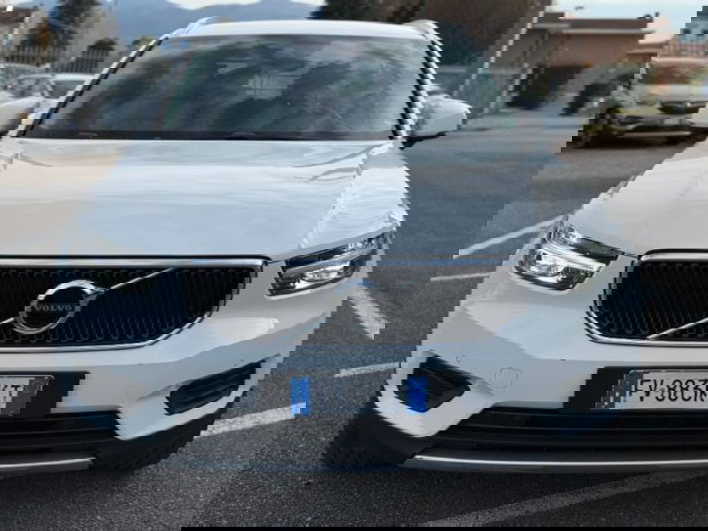 Volvo XC40 usata a Lucca (2)