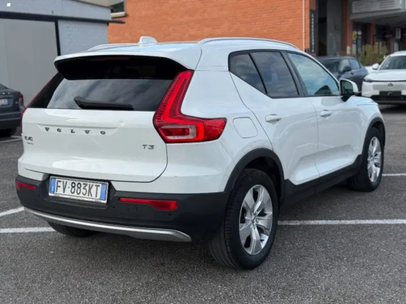 Volvo XC40 usata a Lucca (4)