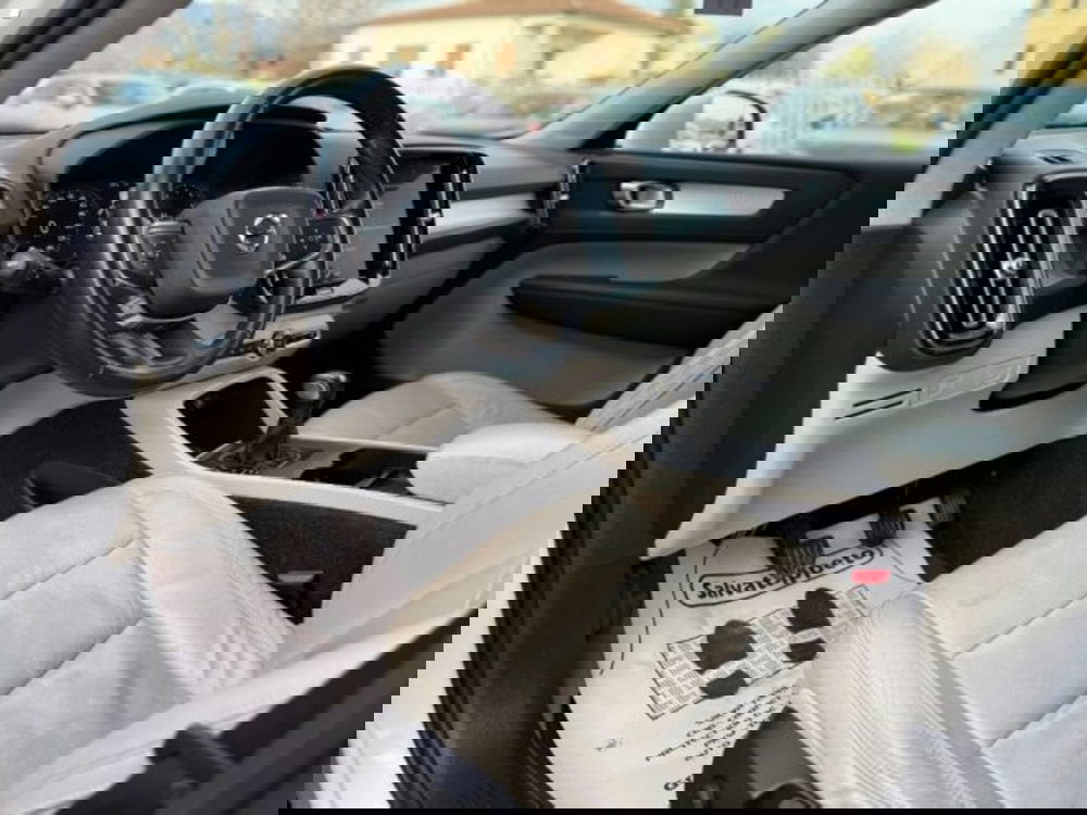 Volvo XC40 usata a Lucca (8)