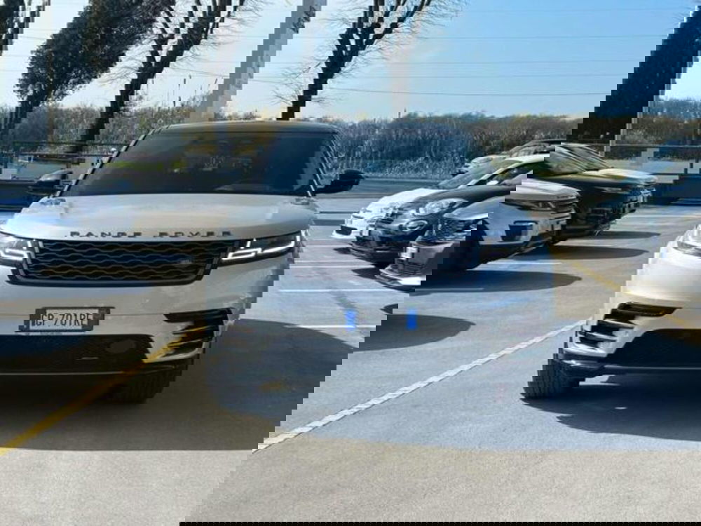 Land Rover Range Rover Velar usata a Lucca (2)