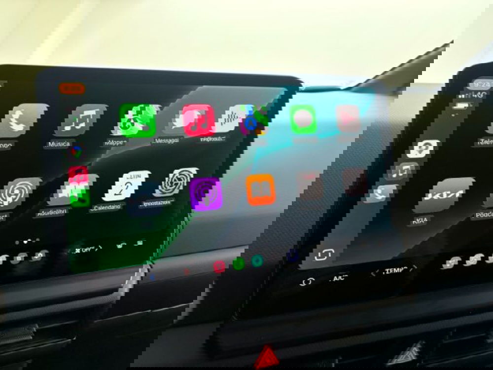 Kia PV5 nuova a Como (10)