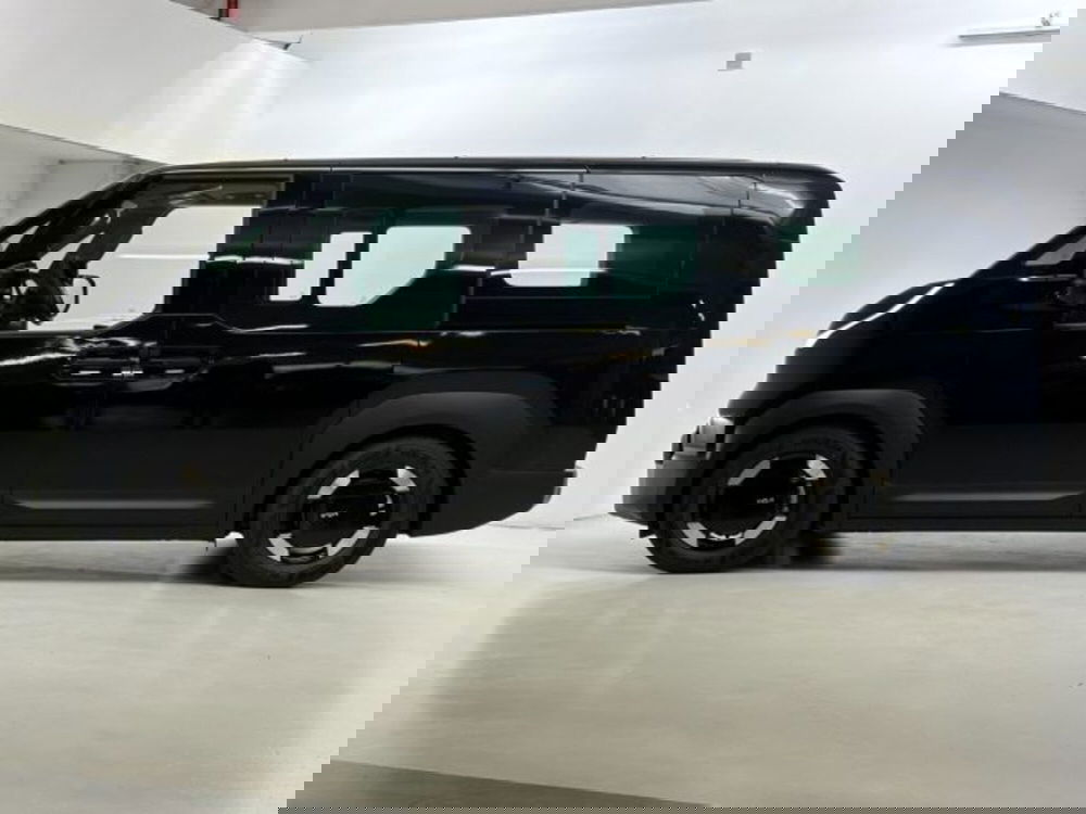 Kia PV5 nuova a Como (5)