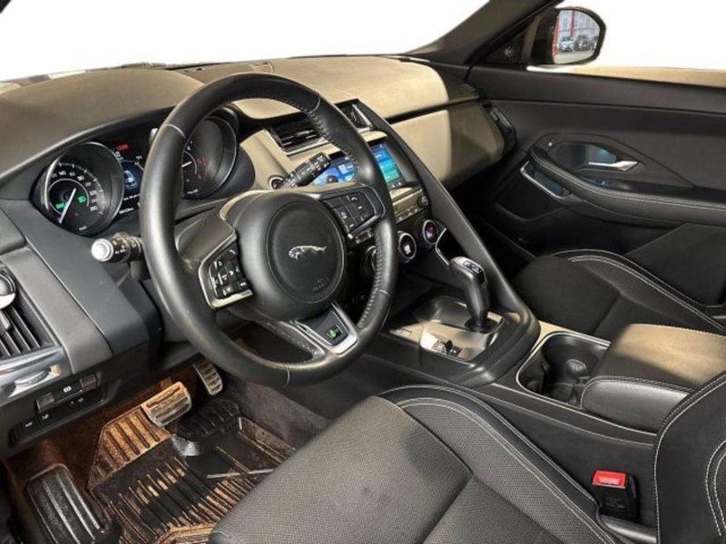 Jaguar E-Pace usata a Bologna (11)