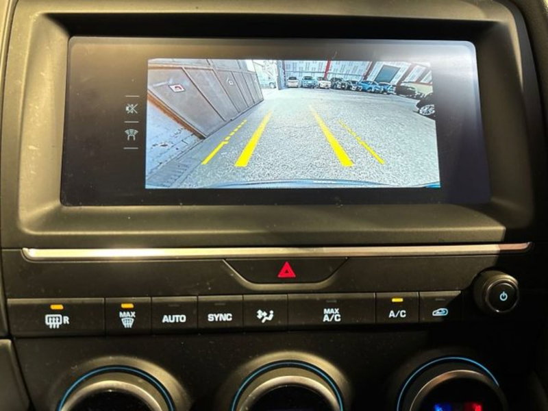 Jaguar E-Pace usata a Bologna (12)