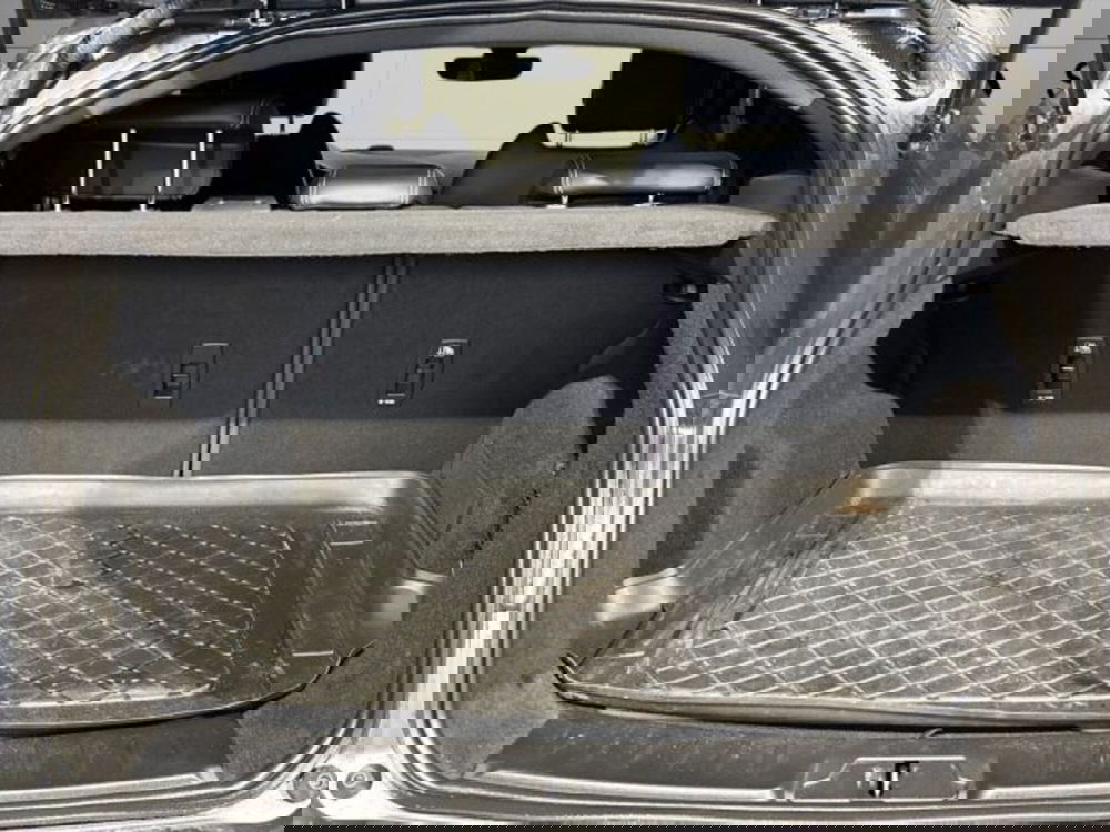 Jaguar E-Pace usata a Bologna (7)