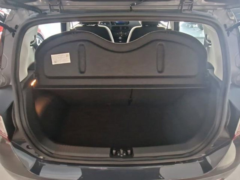 Hyundai i10 nuova a Salerno (19)