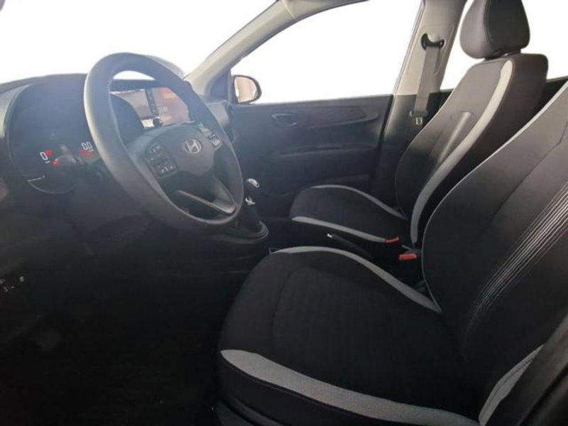 Hyundai i10 nuova a Salerno (9)