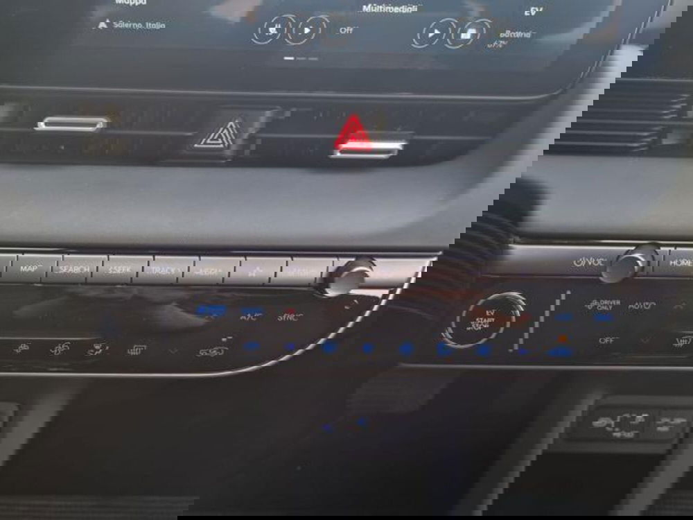 Hyundai Ioniq 5 nuova a Salerno (18)