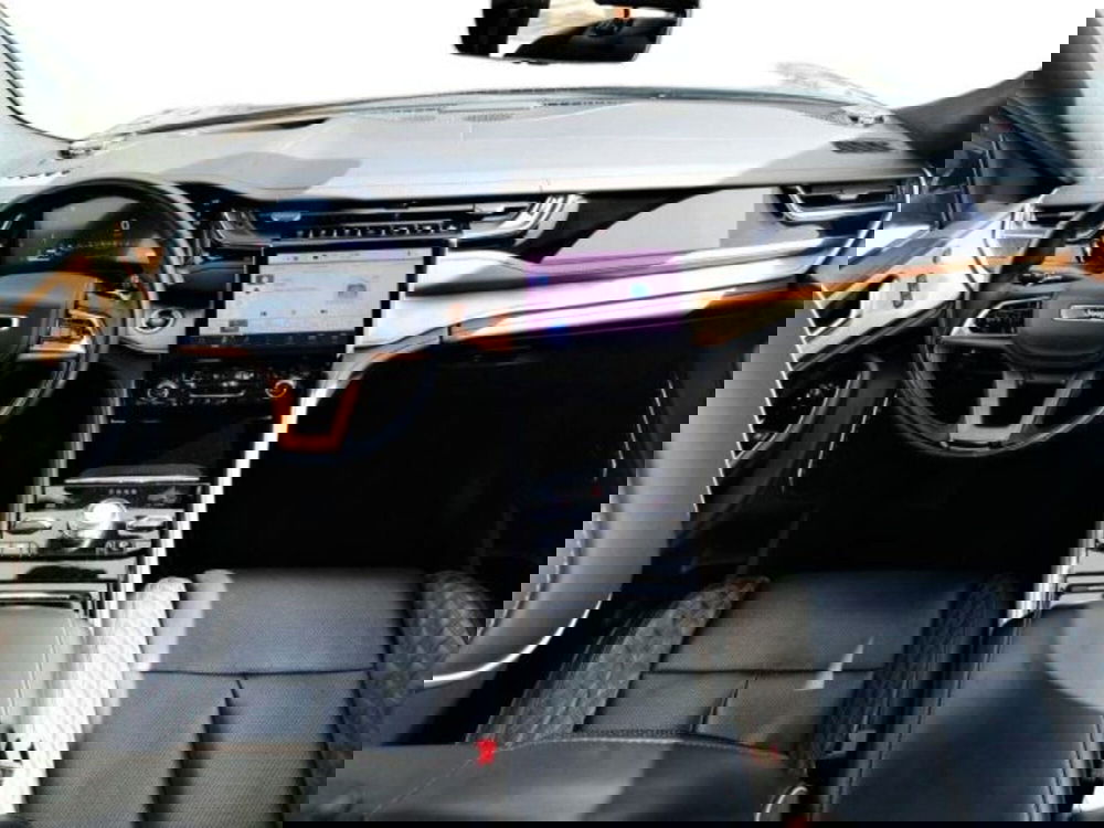 Jeep Grand Cherokee usata a Roma (16)