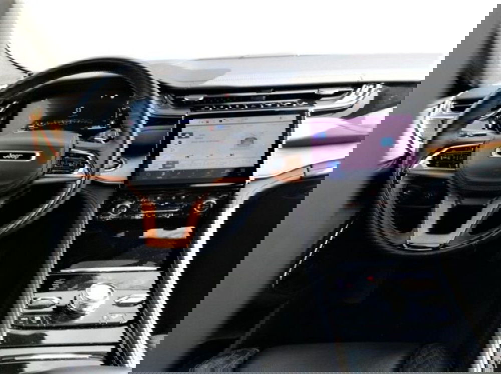 Jeep Grand Cherokee usata a Roma (7)