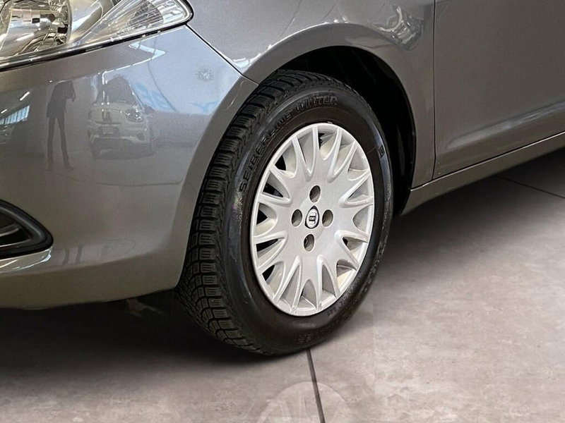 Lancia Ypsilon usata a Torino (15)