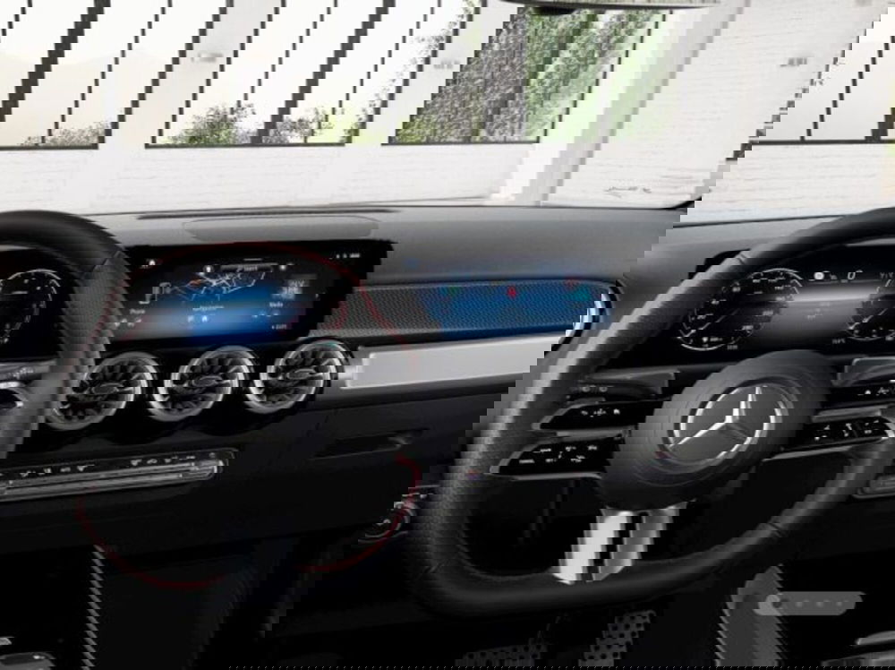 Mercedes-Benz GLB nuova a Verona (5)