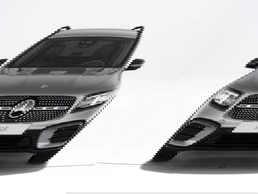 Mercedes-Benz GLB nuova a Verona (3)