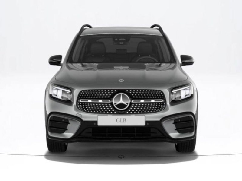 Mercedes-Benz GLB nuova a Verona (3)