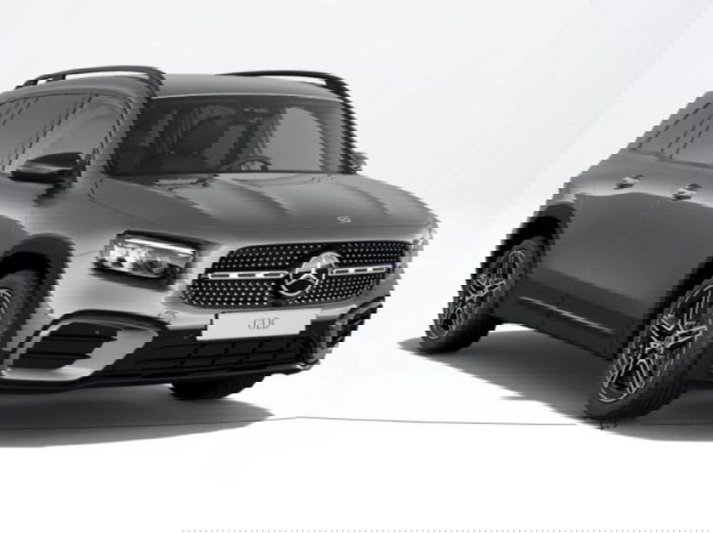 Mercedes-Benz GLB nuova a Verona