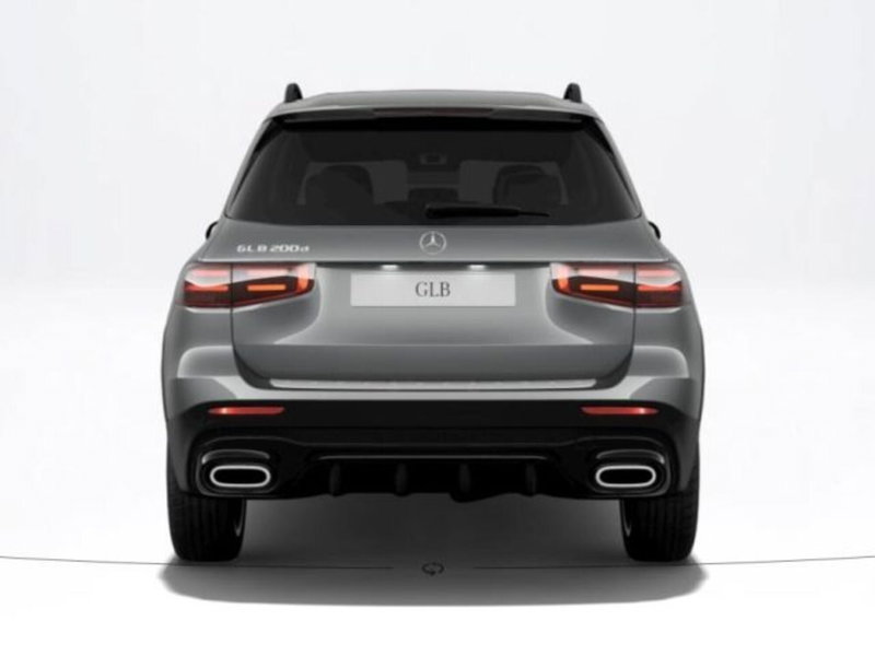 Mercedes-Benz GLB nuova a Verona (4)