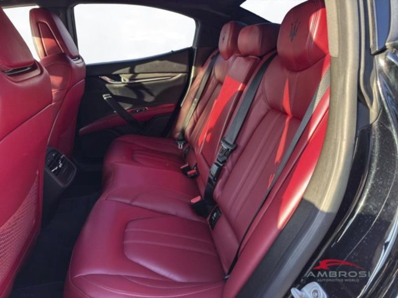 Maserati Ghibli usata a Perugia (11)